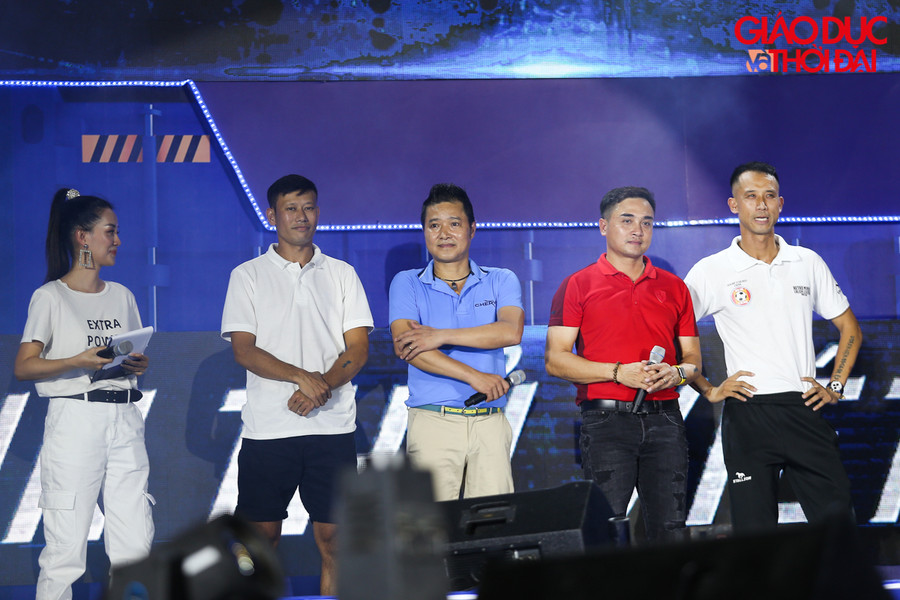 Trong sự kiện giao lưu cùng ngày, nhóm các danh thủ Việt Nam gồm Hồng Sơn, Bảo Khanh, Vũ Như Thành, Nguyễn Đức Thắng đã có trận đấu giao lưu rất thú vị với đội vô địch Tiger Street Football miền Bắc