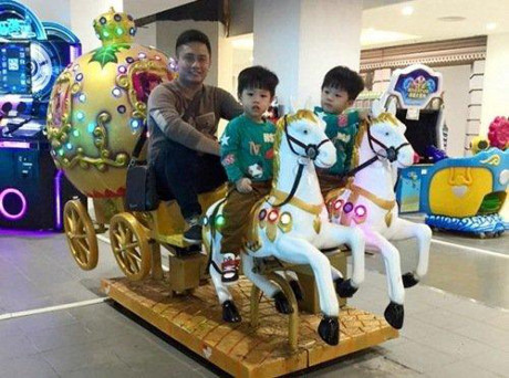 Hoàng Linh hạnh phúc bên tình mới, Trung Nghĩa kể gà trống nuôi con - Ảnh 2 Hoang Linh hanh phuc ben tinh moi, Trung Nghia ke ga trong nuoi con - Anh 2
