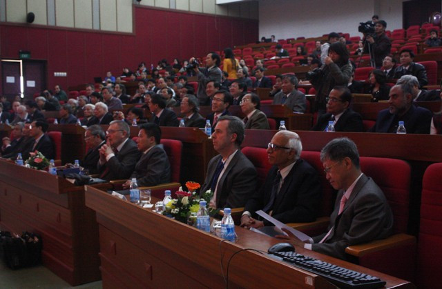 Lễ ra mắt có mặt nhiều GS toán học trên thế giới. Ảnh: gdtd.vn