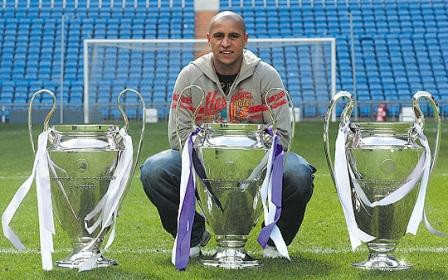 Roberto Carlos dự định &quot;treo giầy&quot; vào cuối năm nay