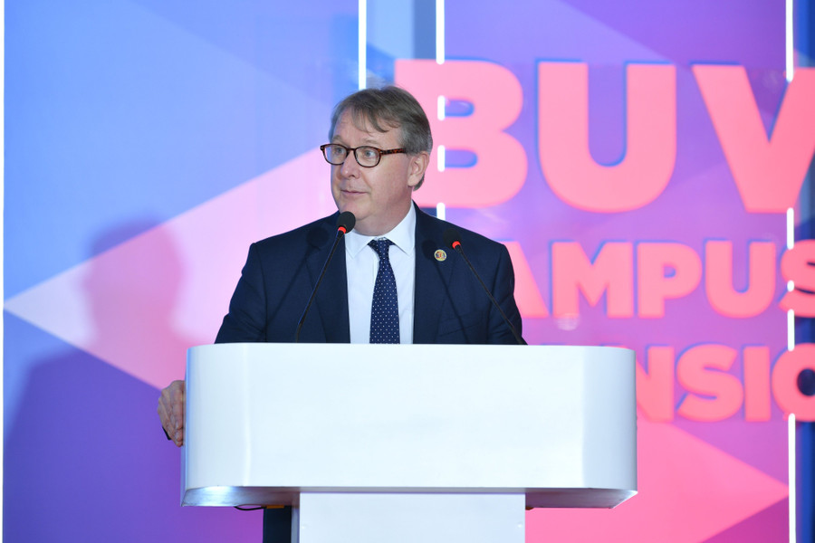 Ông Marcus Winsley – Phó Đại sứ Vương quốc Anh tại Việt Nam phát biểu tại buổi lễ.