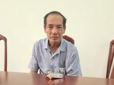 Nguyễn Hùng Cảnh tại cơ quan Công an. (Ảnh: Công an Gia Lai)