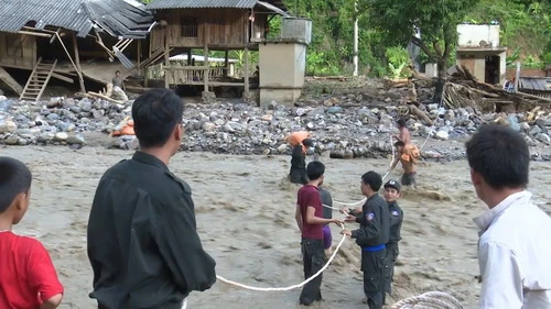 Sơn La: Nhiều hộ gia đình trắng tay sau lũ