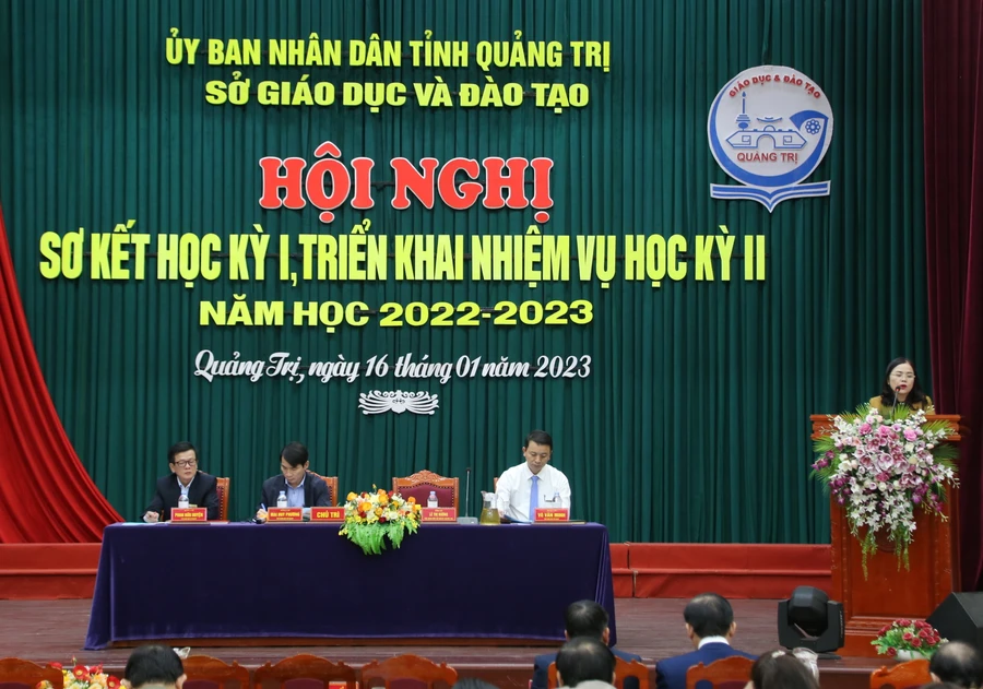 Sở GD&ĐT Quảng Trị sơ kết học kỳ 1 và triển khai nhiệm vụ học kỳ 2. (Ảnh: Đ. Đức).