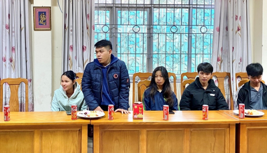 Chor Seiha - sinh viên Học viện Nông nghiệp Việt Nam. Chor Seiha - sinh viên Học viện Nông nghiệp Việt Nam.