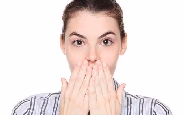 Những mẹo đơn giản chữa nấc cụt