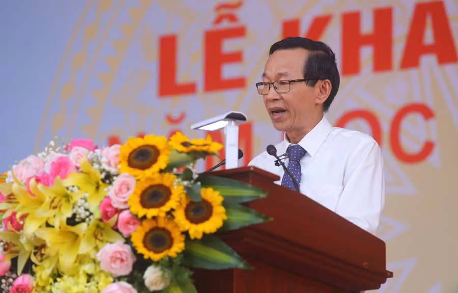 GS.TS Nguyễn Văn Minh – Hiệu trưởng Trường ĐH Sư phạm Hà Nội phát biểu tại lễ khai giảng năm học 2023 - 2024.