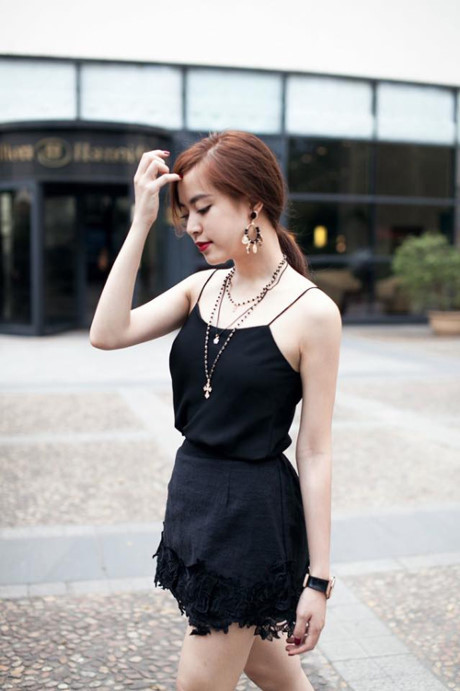 Công thức mix đồ đi du lịch nhanh gọn vẫn cá tính - Ảnh 10 Cong thuc mix do di du lich nhanh gon van ca tinh - Anh 10