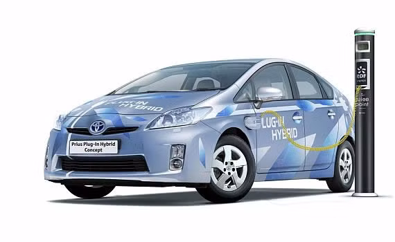 Nhìn lại 10 năm "chinh chiến" của Toyota Prius ảnh 8