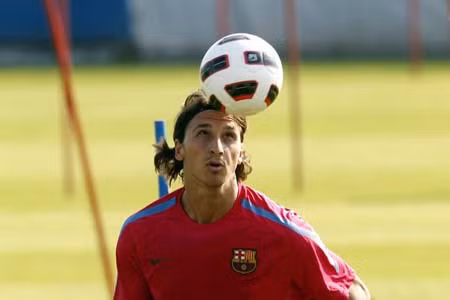 "Ibrahimovic sẽ ở lại Barca"