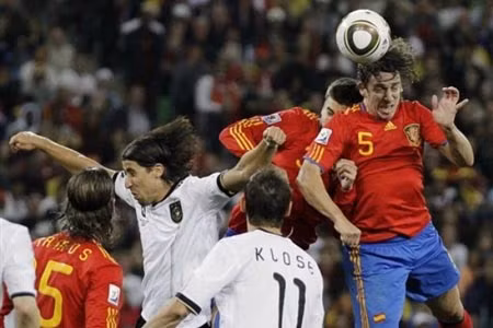 Bán kết World Cup 2010: Đức 0 – 1 Tây Ban Nha: Thắng nhờ kinh nghiệm