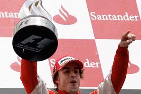Alonso vô địch Grand Prix Đức, Ferrari bị phạt 100.000 USD