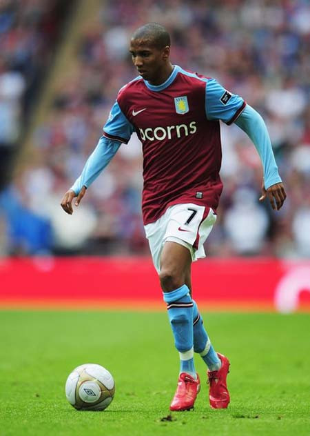 Ashley Young được đánh giá là một trong những tài năng tại Premier League 8.jpg