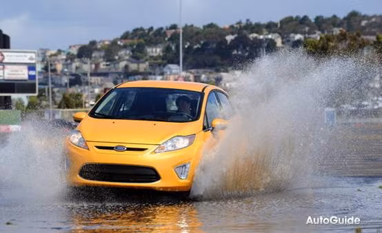 2011 Ford Fiesta - Kẻ đến sau trên đất Mỹ ảnh 6