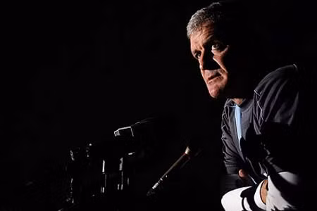 Mark Hughes chấp nhận đề nghị từ Fulham