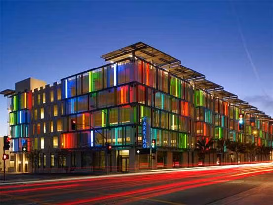 Những điểm đỗ xe kỳ lạ nhất thế giới ảnh 14