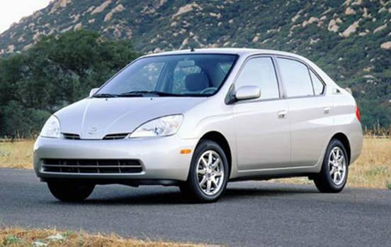 Nhìn lại 10 năm &quot;chinh chiến&quot; của Toyota Prius ảnh 2