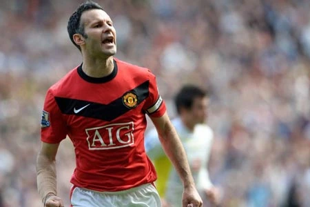 Ryan Giggs khuyên đồng đội quên đi thất bại tại World Cup