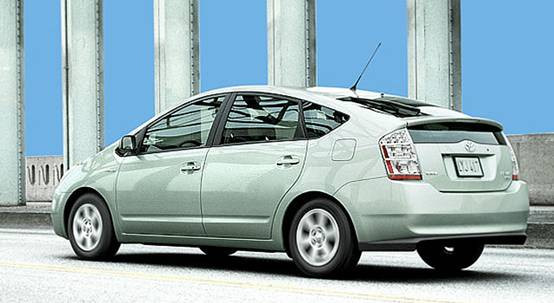 Prius thế hệ thứ 2