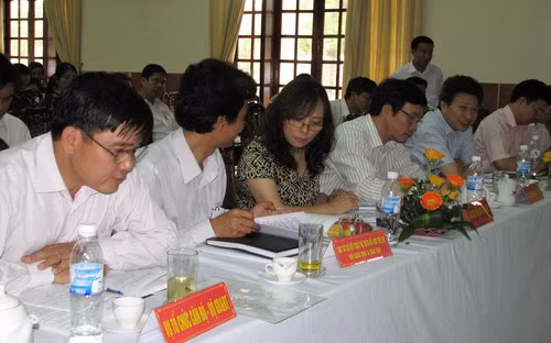 Các đại biểu dự HN