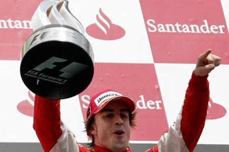 Alonso vô địch Grand Prix Đức, Ferrari bị phạt 100.000 USD