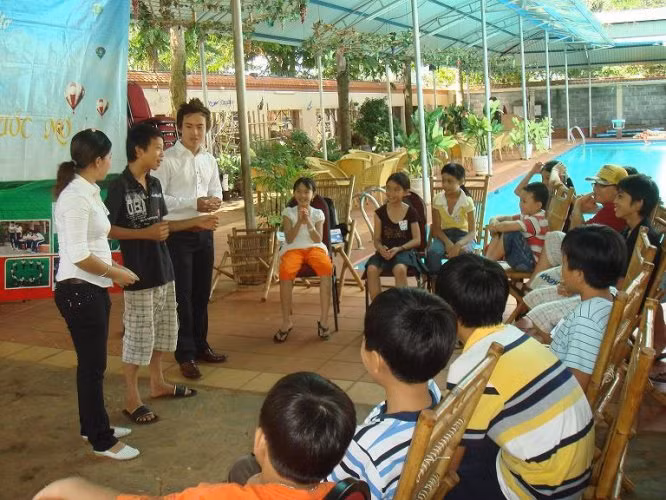 Không nên đổ tại áp lực thi cử