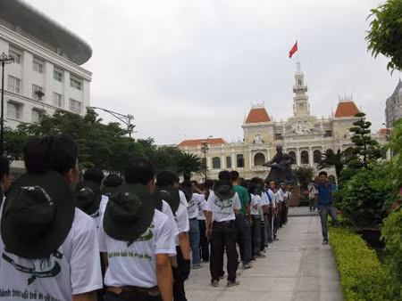 Lễ xuất quân tại tượng đài Bác Hồ 