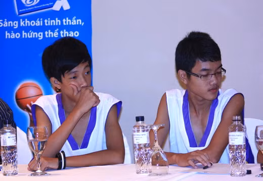 Các cầu thủ Bóng rổ U17 tại buổi họp báo. Ảnh, gdtd.vn