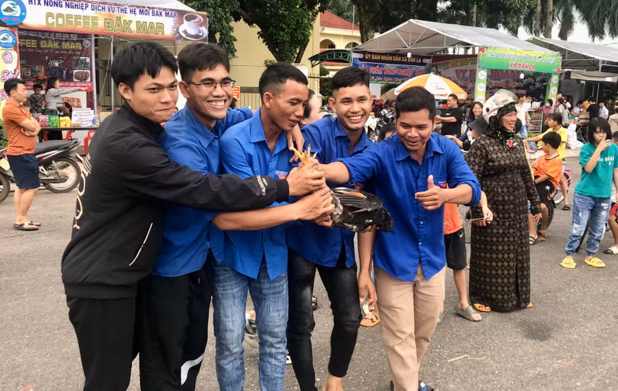 Nụ cười của những người chiến thắng.