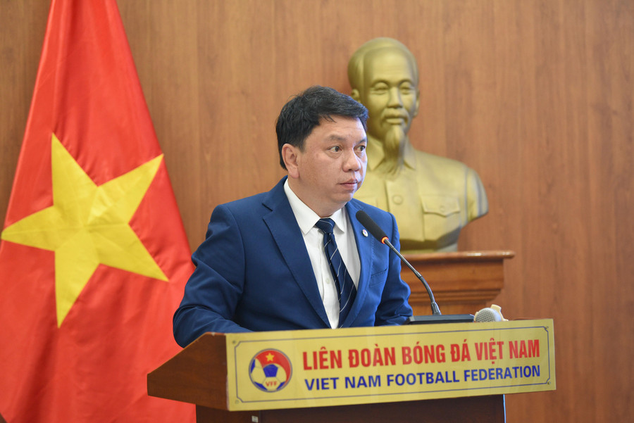 Tổng Thư ký LĐBĐVN Lê Hoài Anh phát biểu tại buổi lễ. Tổng Thư ký LĐBĐVN Lê Hoài Anh phát biểu tại buổi lễ.