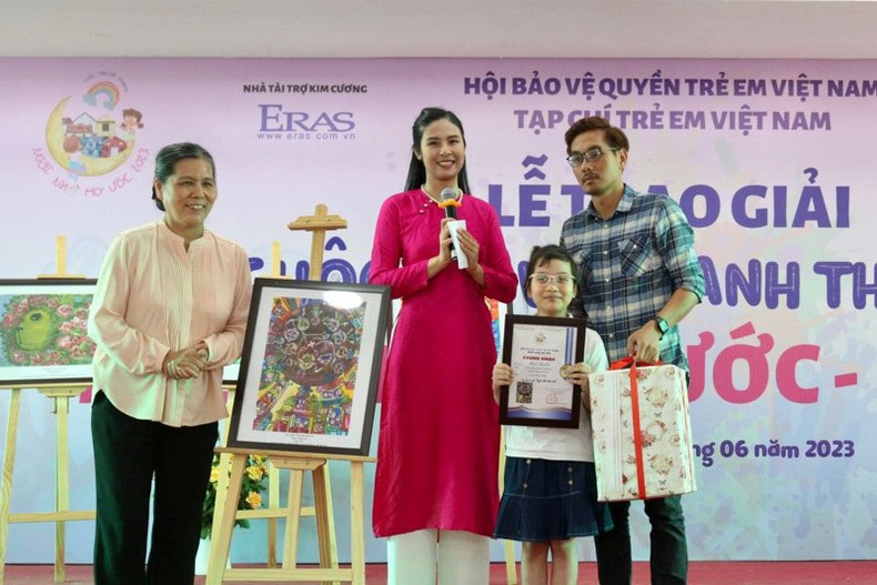 Tác phẩm &quot;Mái nhà tình yêu&quot; của em Phạm Tùng Chi đoạt giải Đặc biệt của cuộc thi. Ảnh: Báo Nhân dân.