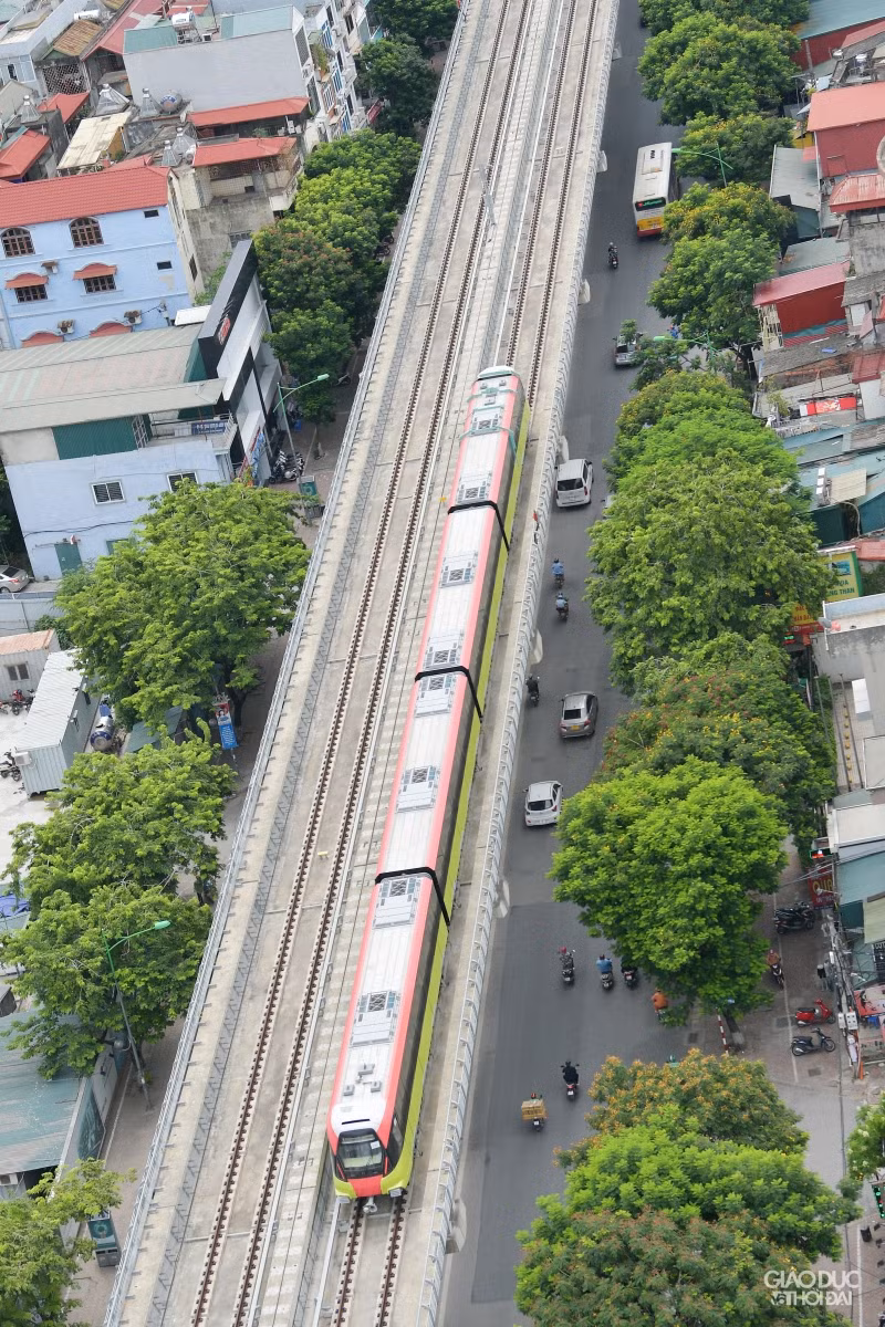 Cận cảnh đoàn tàu Nhổn - ga Hà Nội chạy thử toàn tuyến 8,5km trên cao ảnh 7