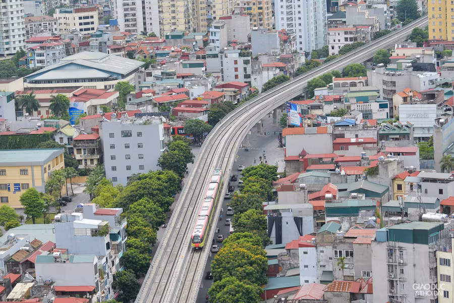 Cận cảnh đoàn tàu Nhổn - ga Hà Nội chạy thử toàn tuyến 8,5km trên cao ảnh 9