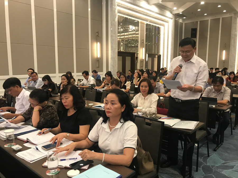 Ông Nguyễn Quốc Khánh, Phó phòng Tổ chức cán bộ, Sở GD&ĐT tỉnh Nghệ An kiến nghị. Ông Nguyễn Quốc Khánh, Phó phòng Tổ chức cán bộ, Sở GD&ĐT tỉnh Nghệ An kiến nghị.