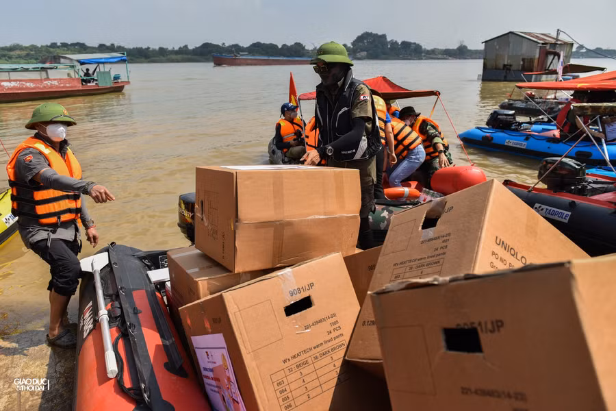 Cùng các em đón một Trung thu đặc biệt nhưng ấm áp và đầy tình yêu thương.