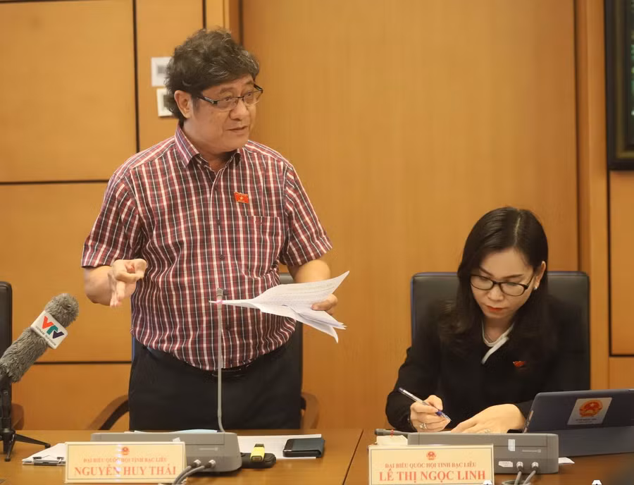 Đại biểu Quốc hội Nguyễn Huy Thái (Đoàn đại biểu Quốc hội tỉnh Bạc Liêu). Đại biểu Quốc hội Nguyễn Huy Thái (Đoàn đại biểu Quốc hội tỉnh Bạc Liêu).