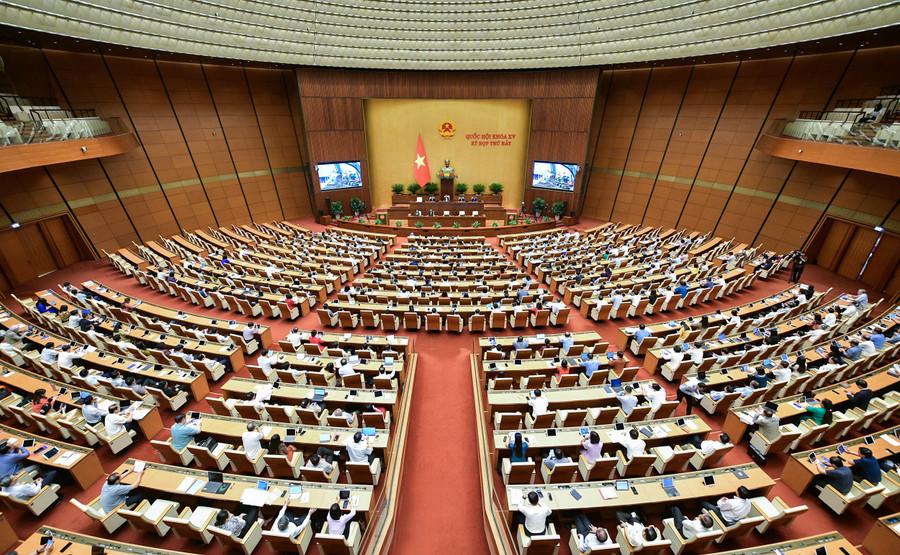 Toàn cảnh phiên làm việc ngày 25/5.