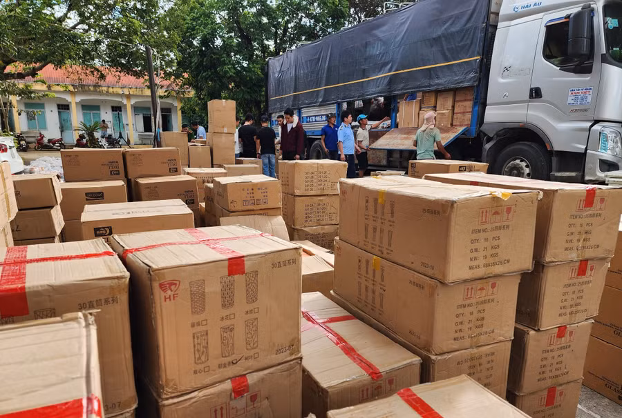 Lô hàng lậu lớn nhất mà Đội Quản lý thị trường số 2 bắt giữ.