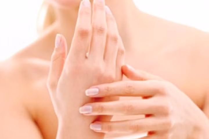 Cách đơn giản giúp da tay không bị khô vào mùa đông