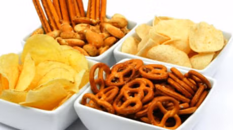 5 thuc pham ky voi nguoi muon giam can - Anh 2