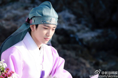 Ngỡ ngàng với vẻ đẹp trong veo của Lee Min Ho và Ngo ngang voi ve dep trong veo cua Lee Min Ho va