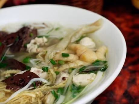 Nhung mon bun pho la ma ngon o Viet Nam - Anh 9