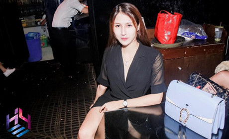 Hot girl chuyển giới Trâm Anh ngày càng gợi cảm sau gần 1 năm ra tù - Ảnh 8 Hot girl chuyen gioi Tram Anh ngay cang goi cam sau gan 1 nam ra tu - Anh 8