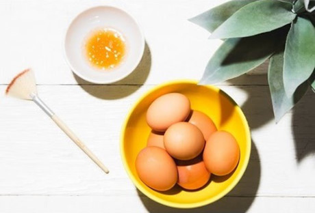 Cách tự trị mụn và vết sẹo thâm bằng các nguyên liệu tự nhiên trong bếp của bạn - Ảnh 6 Cach tu tri mun va vet seo tham bang cac nguyen lieu tu nhien trong bep cua ban - Anh 6