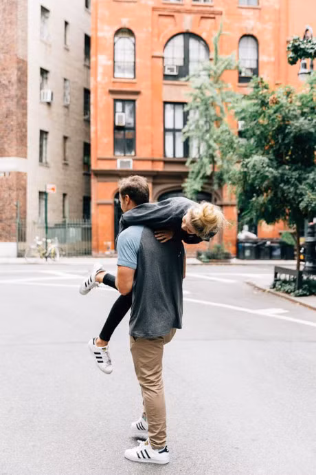 Doi khi, im lang la cach tot nhat de lang nghe nhau... - Anh 1