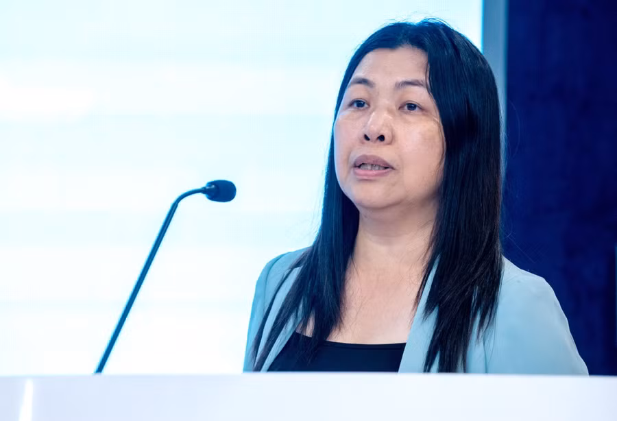 TS Nguyễn Thị Thu Thủy - Phó Vụ trưởng Vụ Giáo dục đại học báo cáo tại hội thảo.