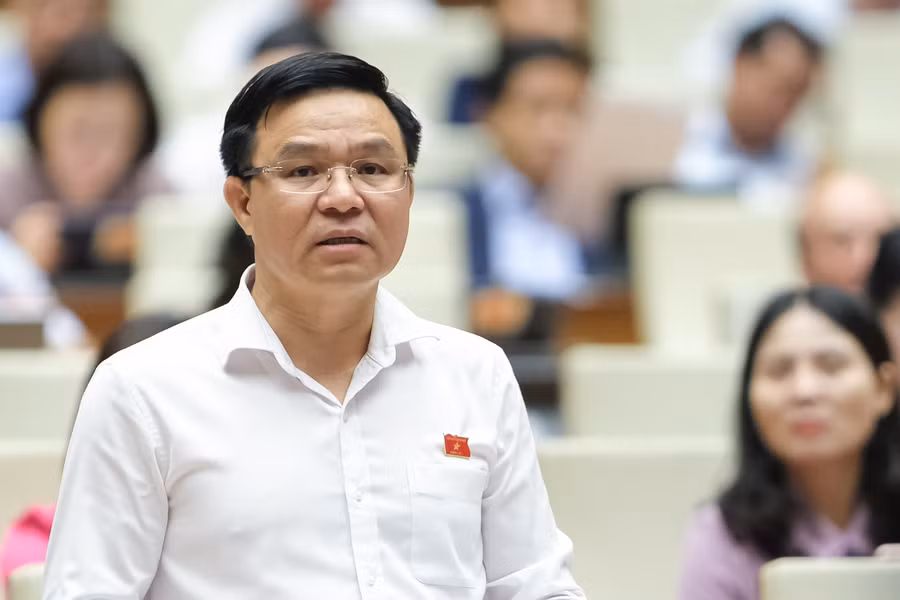 Đại biểu Lê Mạnh Hùng- Đoàn ĐBQH tỉnh Cà Mau