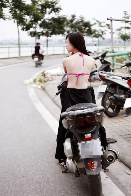 Vẻ đẹp từ trang phục của phụ nữ Việt Nam xưa và nay - Ảnh 22 Ve dep tu trang phuc cua phu nu Viet Nam xua va nay - Anh 22