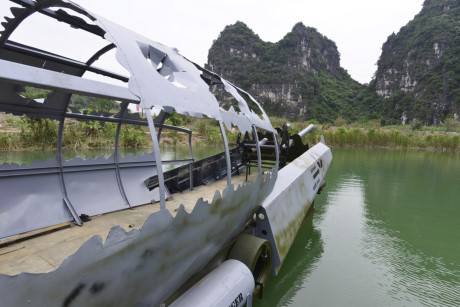 Cận cảnh ngôi làng của thổ dân trong phim Đảo đầu lâu - Ảnh 12 Can canh ngoi lang cua tho dan trong phim Dao dau lau - Anh 12