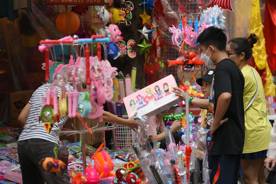 Những đồ chơi được làm theo những bộ phim hoạt hình, phim kinh dị......